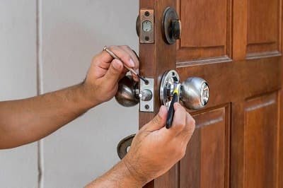 Residential locksmith